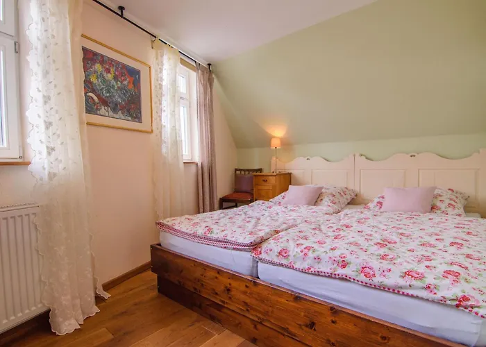 Gemuetliche In Mit Garten By Interhome Apartmán