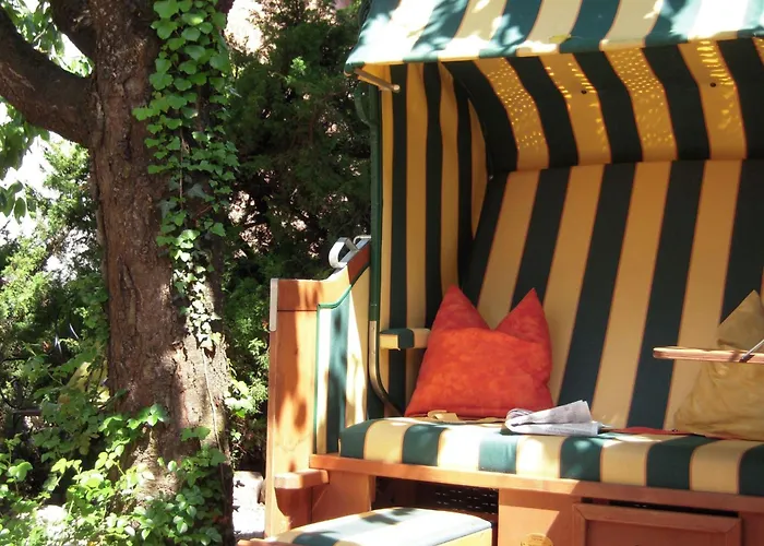 Gemuetliche In Mit Garten By Interhome Apartmán Bracht